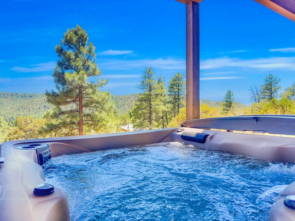 Tomahawk Strawberry - carbon neutral hotel in Pine