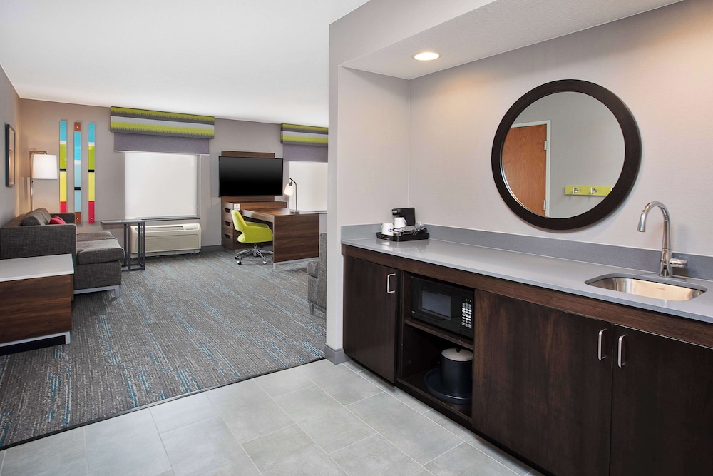 Hampton Inn Detroit Utica Shelby Township - photo 7
