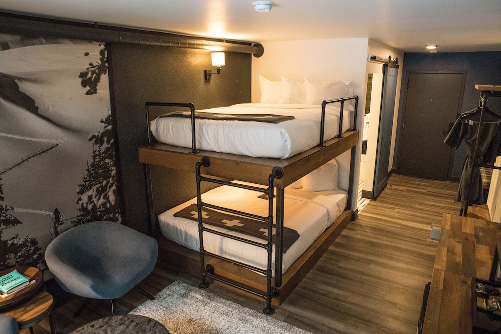 Gravity Haus - photo 24