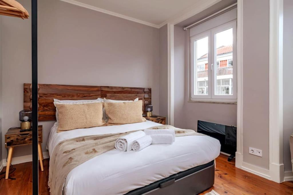 Charming Tram 28 Apartment W Ac Heating — 4-Star Luxury Hotel in Lisbon, Portugal