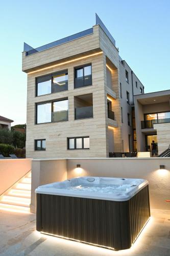 Luxury Villa Zlatko — 4-Star Luxury Hotel in Zadar, Croatia