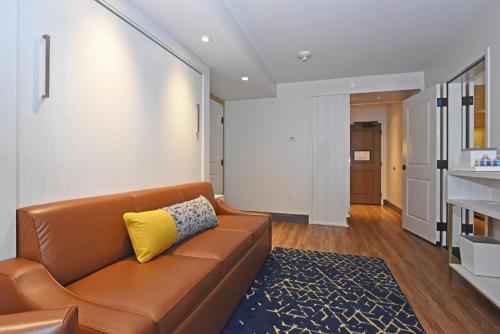 Tiverton Casino Hotel - photo 3
