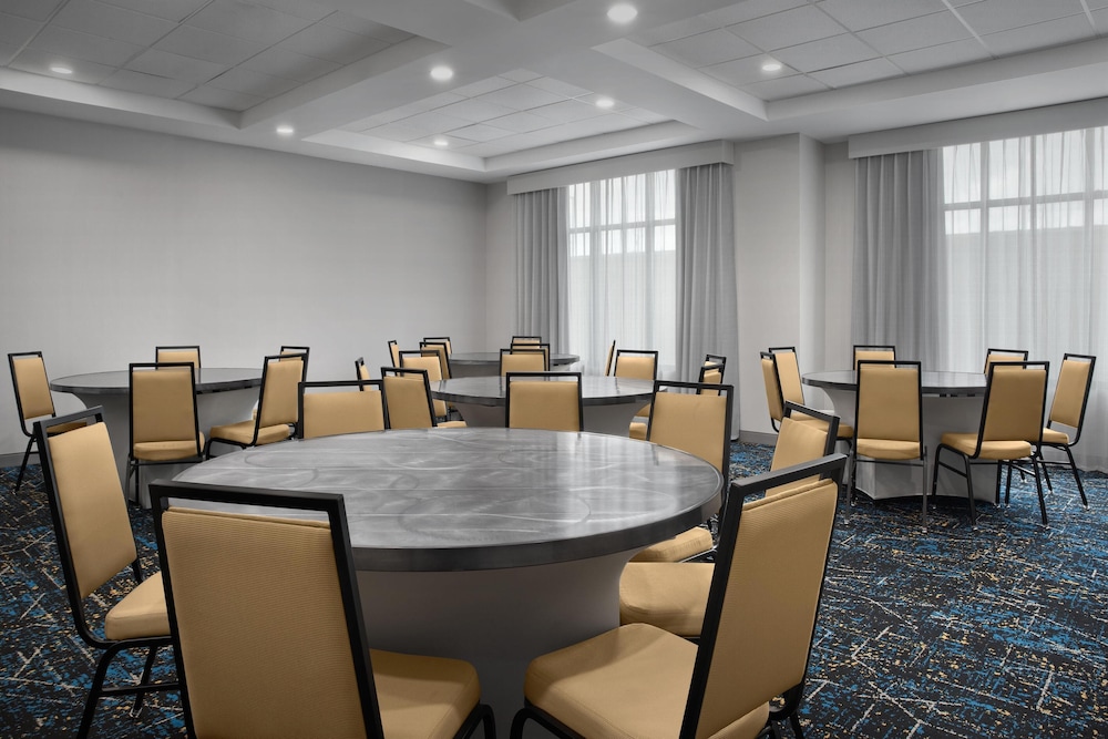 Hampton Inn & Suites Tupelo Barnes Crossing - photo 38
