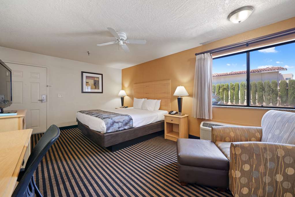 Best Western Plus Executive Inn & Suites - featured photo