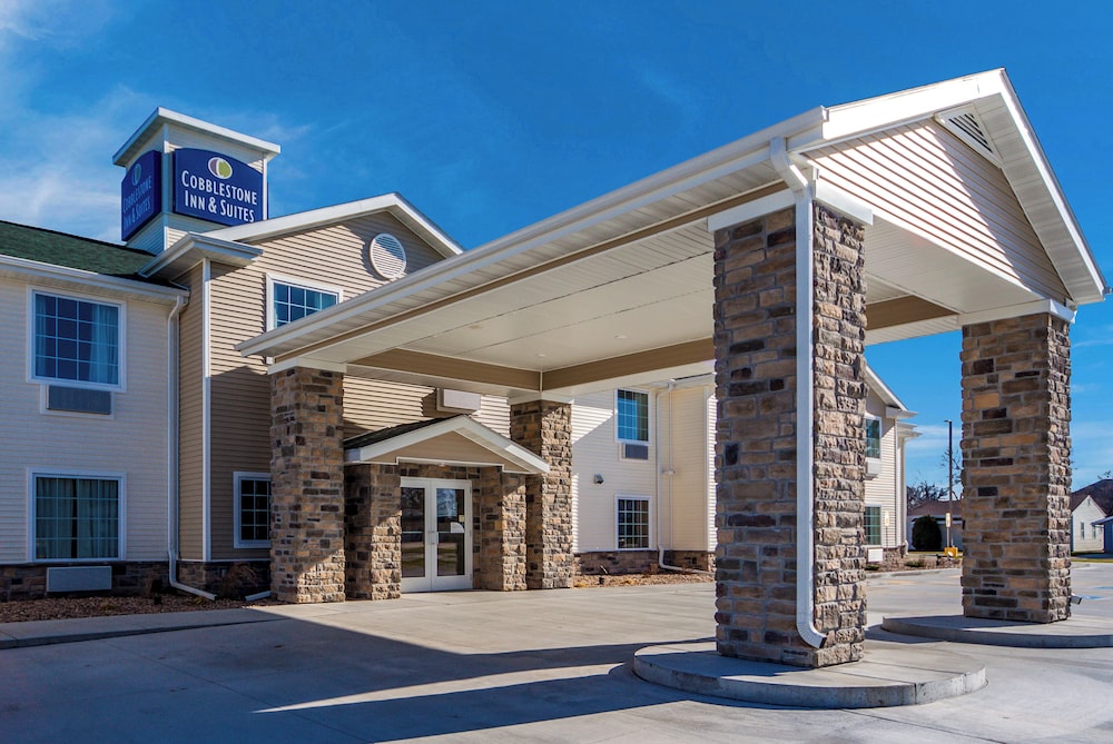 Cobblestone Inn & Suites Holdrege - photo 37