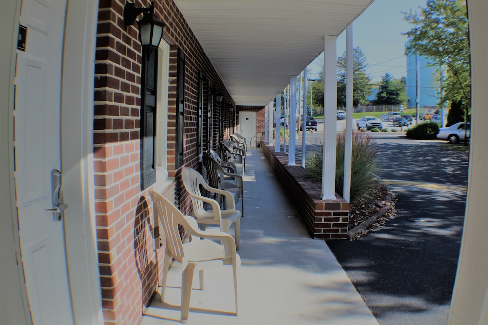 Inn at Cemetery Hill - photo 27