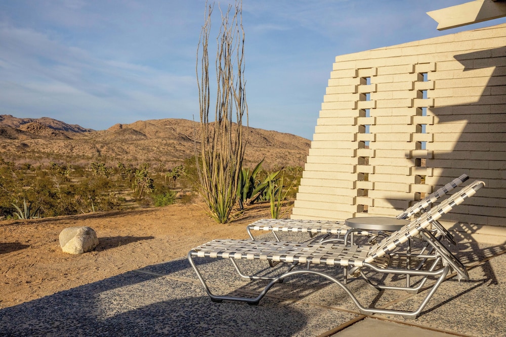 The Bungalows by Homestead Modern at The Joshua Tree Retreat Center - photo 53