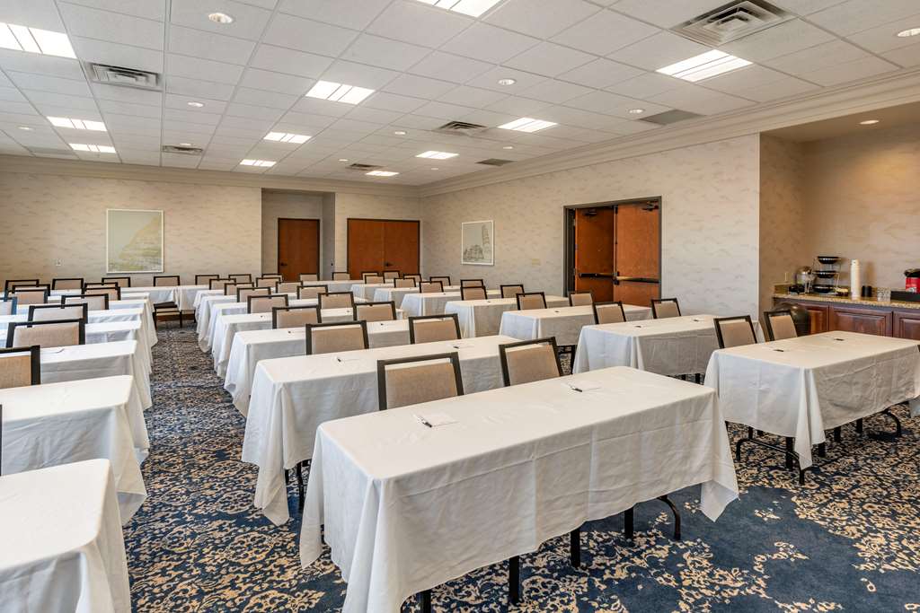 Best Western Premier Pasco Inn & Suites - photo 41