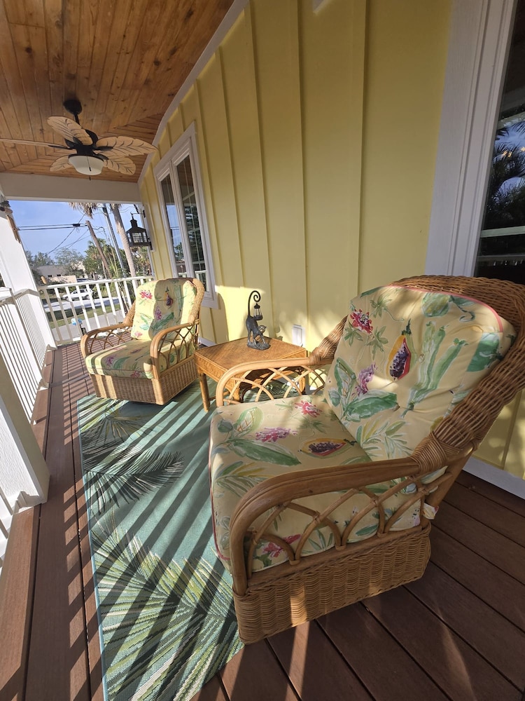NEW Jungle Paradise Treehouse Suite With Resort Amenities Elevator Access Outdoor Kitchen Lagoon Lazy River Pool RV Hook up - photo 35