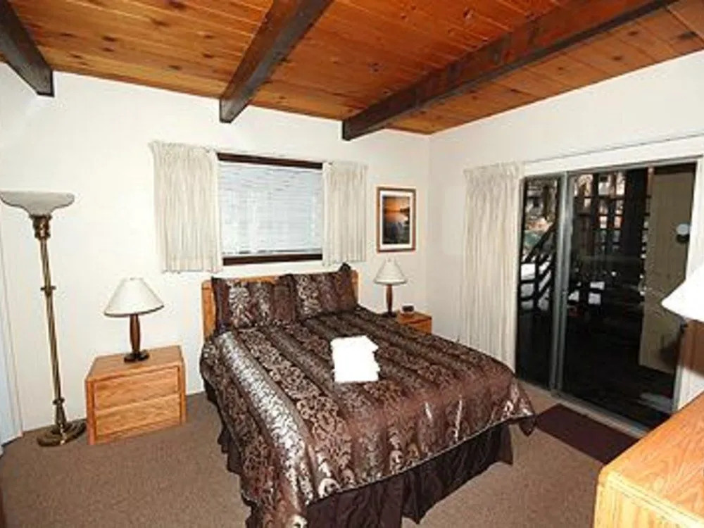 1360 Knoll Lane - photo 4