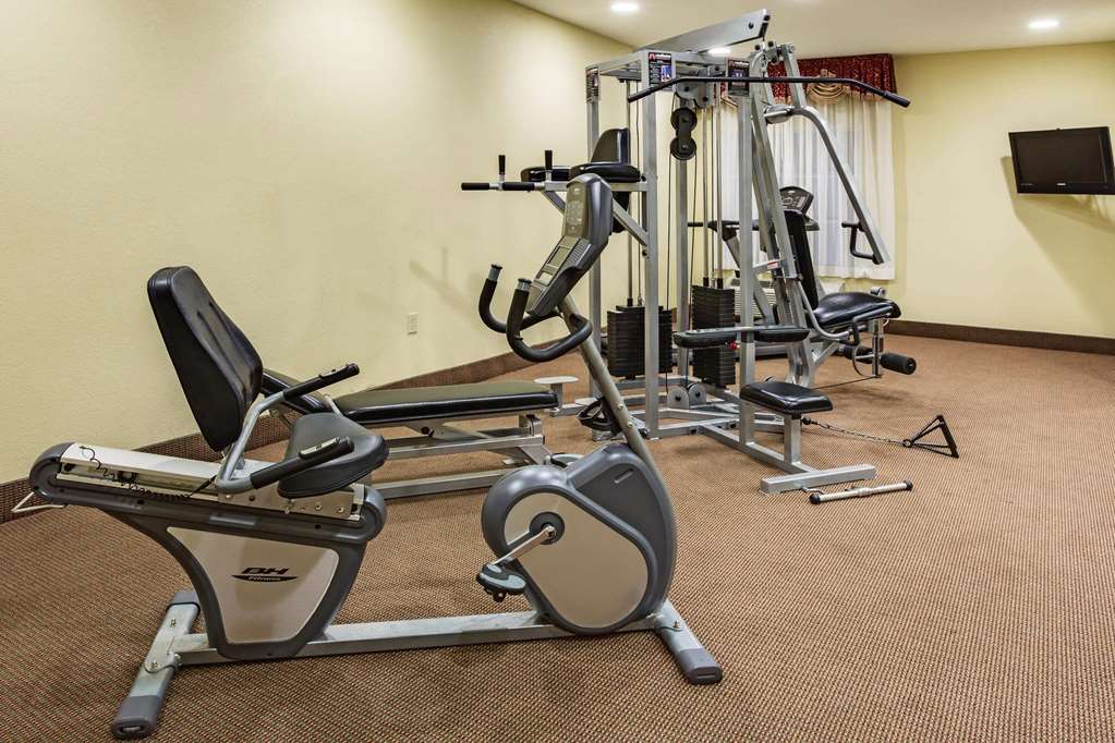 La Quinta Inn & Suites by Wyndham Canton MS - photo 10