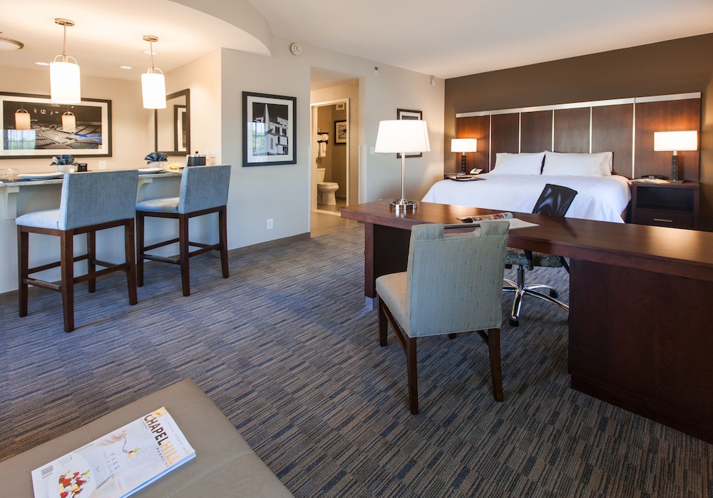 Hampton Inn & Suites Chapel Hill Carrboro Downtown - photo 11