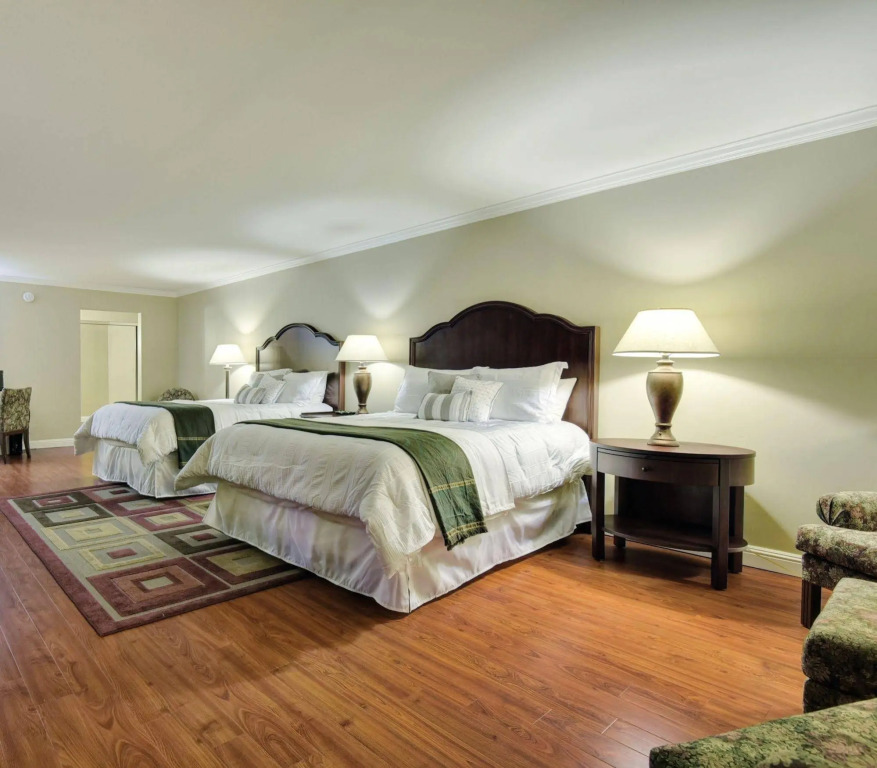 Stanford Terrace Inn - photo 12