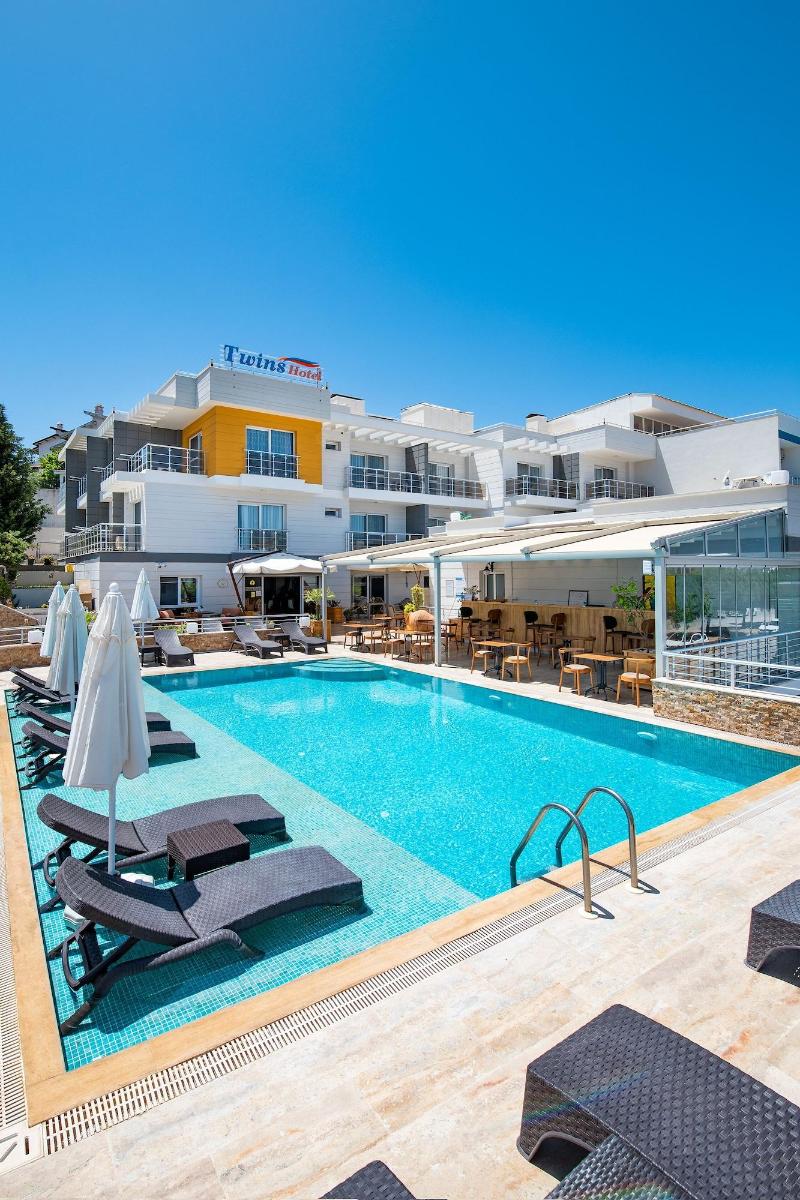 Twins Hotel - carbon neutral hotel in Cesme