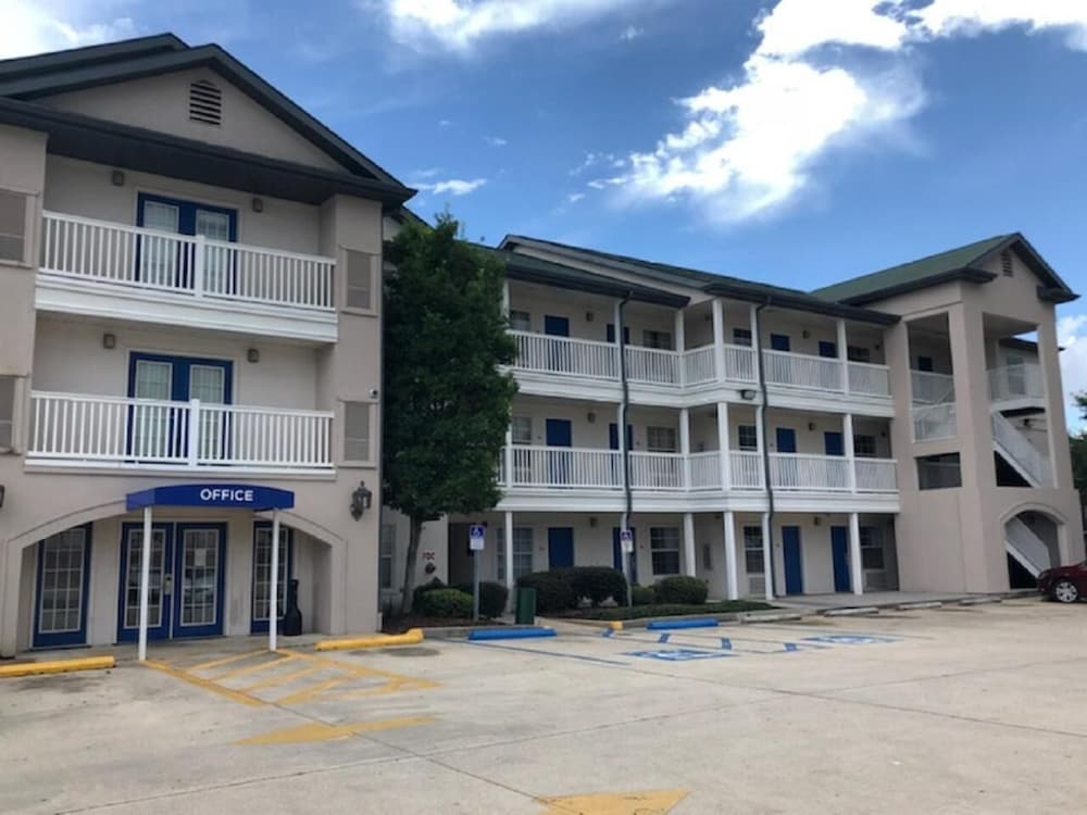 InTown Suites Extended Stay New Orleans Metairie - photo 27