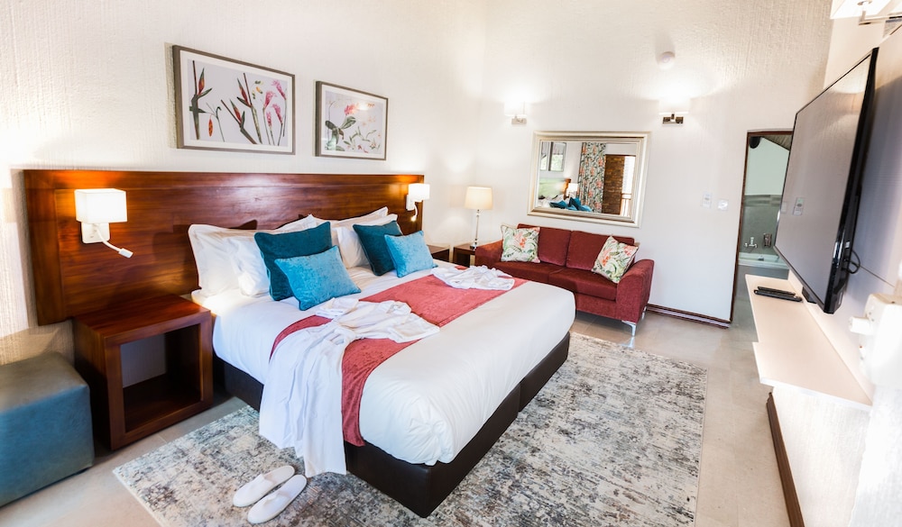 Kruger Park Lodge Unit 610A — 4-Star Luxury Hotel in Nelspruit, South Africa