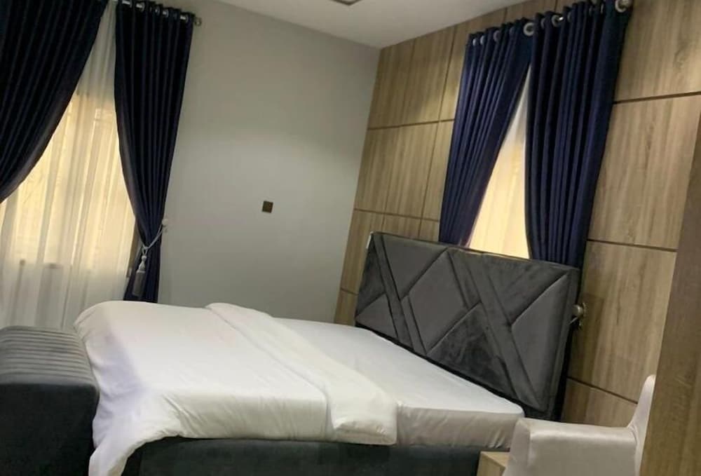 Chexfield Suites and Apartments — 4-Star Luxury Hotel in Abuja, Nigeria