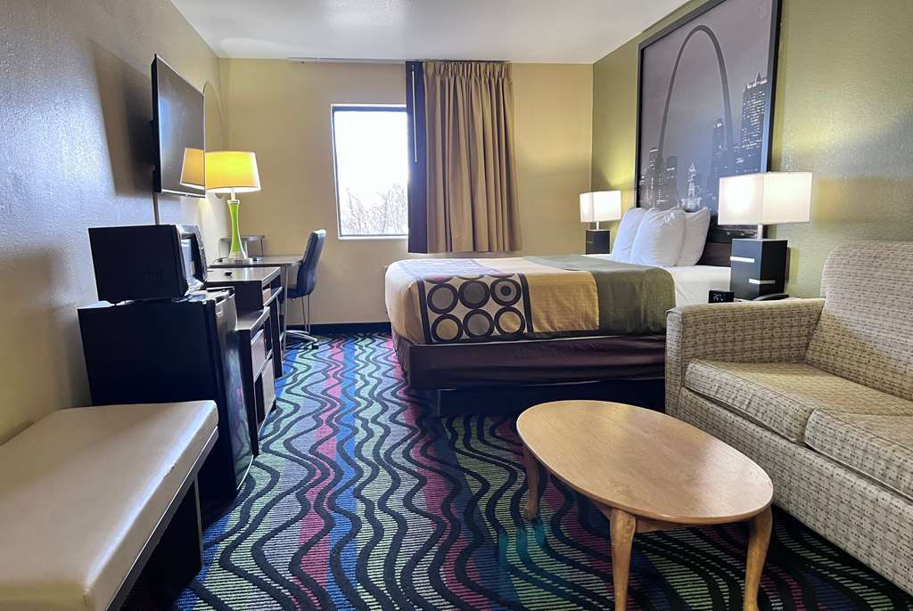 Super 8 by Wyndham Farmington - photo 15