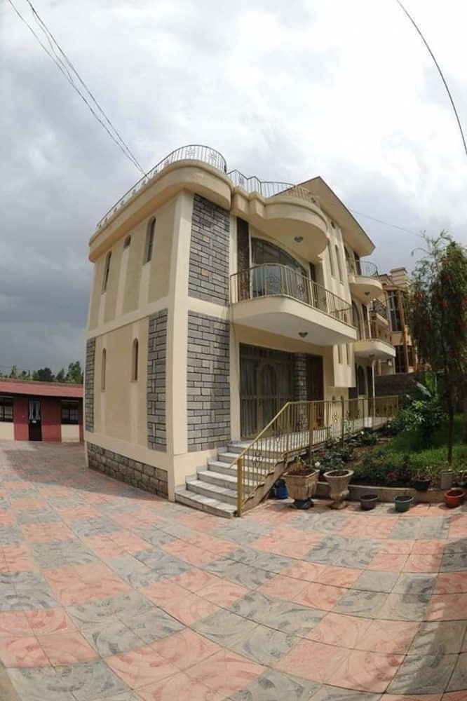 Mr. Martins Cozy Place — hotel in Addis Ababa