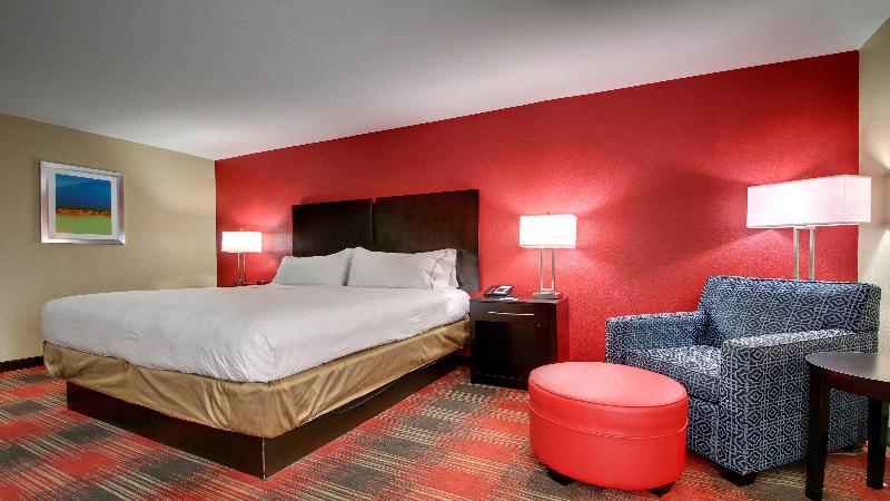 Holiday Inn Express & Suites Jackson Downtown Coliseum by IHG - photo 17