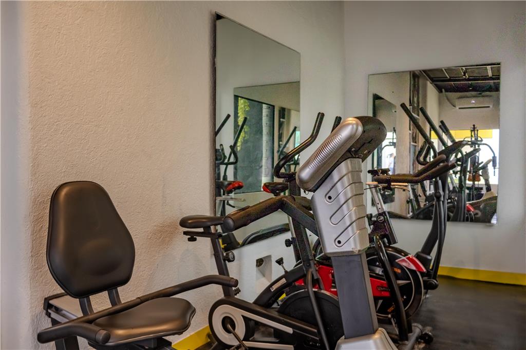 Don't miss your exercise routine with our complete structure!