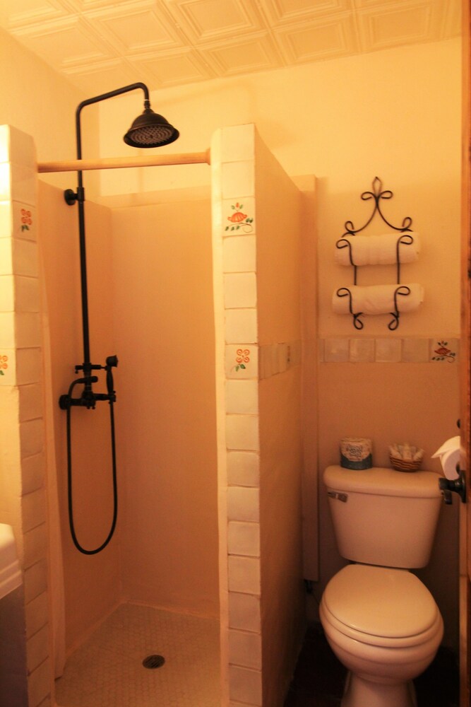 The Maverick Inn - photo 16