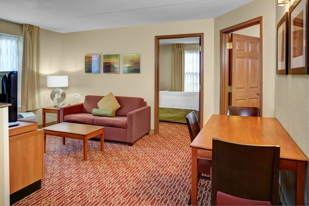 Towneplace Suites by Marriott Cincinnati Blue Ash - photo 6