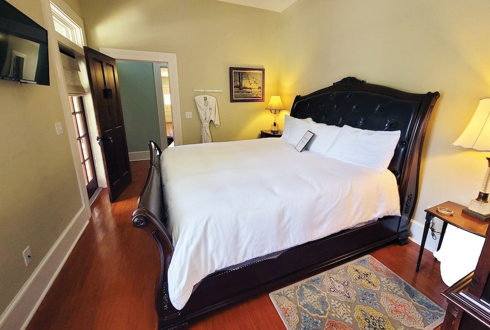 Camellia Rose Inn - photo 14