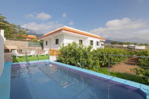 Clemente House Private Pool — 4-Star Luxury Hotel in Arafo, Spain