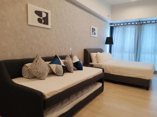 2 4pax NEW Stylish Lily Studio Revo Pavillion Bukit Jalil 55'' Smart TV Nearby Stadium Bukit Jalil Spacious Room — 4-Star Luxury Hotel in Kuala Lumpur, Malaysia