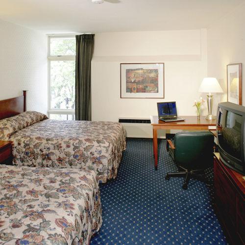 University Inn Madison - photo 3