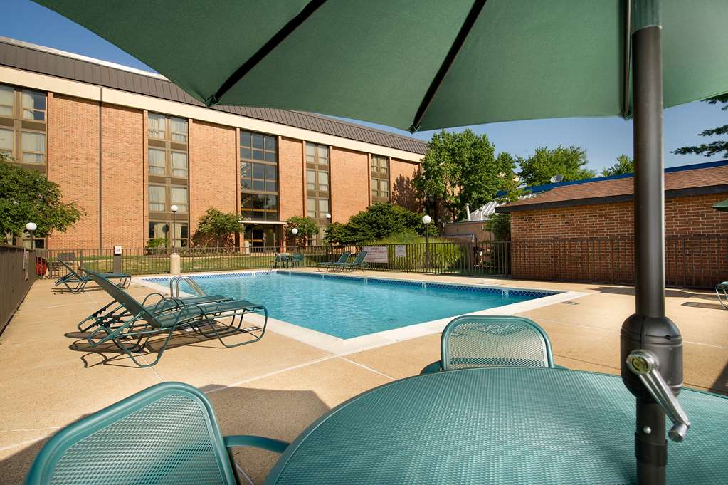 Pear Tree Inn St. Louis Airport - photo 33