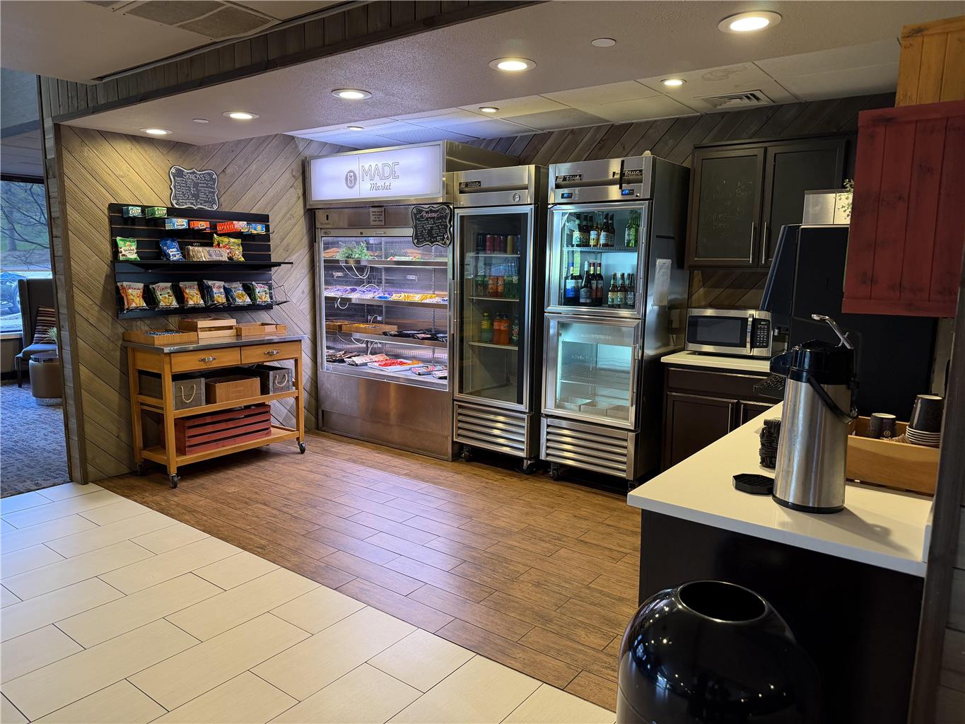 Best Western Plus Miamisburg Dayton Suites Banquets & Hotel - photo 4