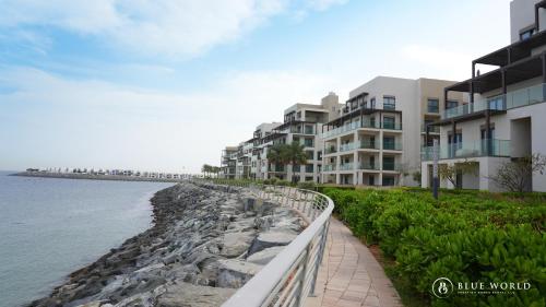Address Beach Resort Fujairah Apartment by Blue World 1 in Al Fujairah City, United Arab Emirates