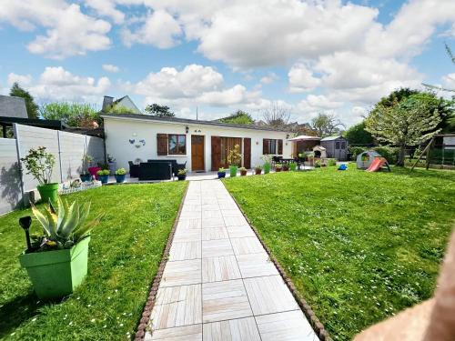 Coté Mer Jardin privatif à 200m de la plage — hotel in Ver-Sur-Mer