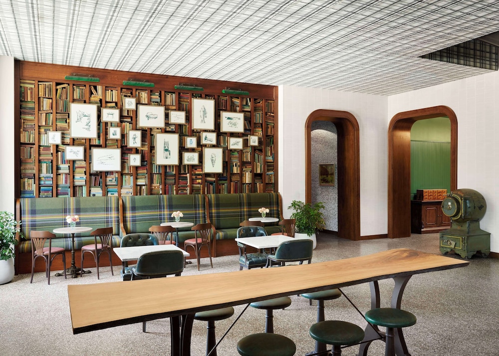 Graduate by Hilton East Lansing - photo 9