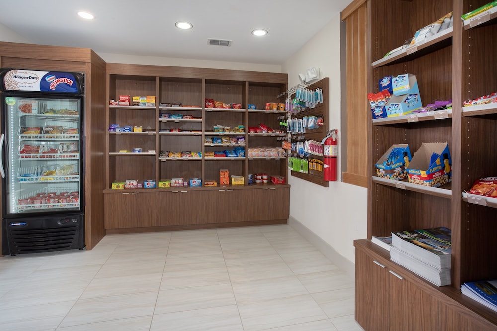 Holiday Inn Express Yreka Shasta Area by IHG - photo 25