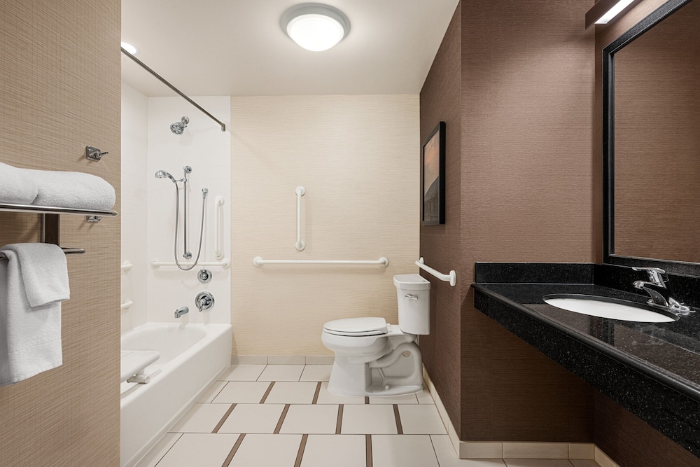 Fairfield Inn & Suites Hershey Chocolate Avenue - photo 13
