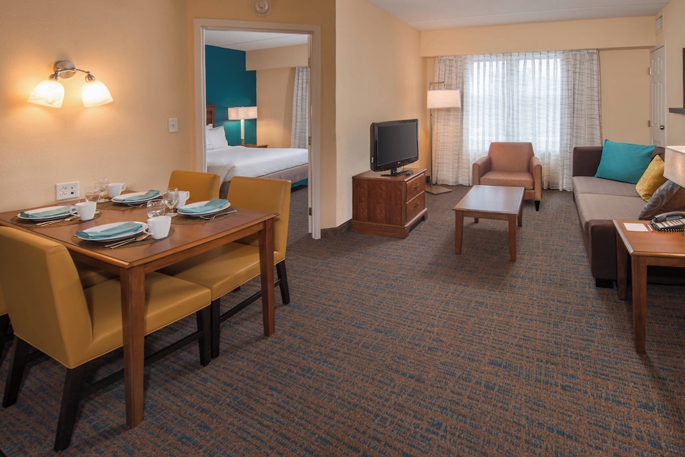 Residence Inn by Marriott Chesapeake Greenbrier - photo 16