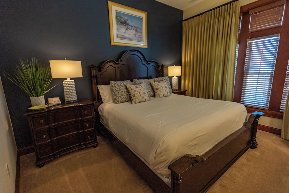The Flanders Hotel - photo 32