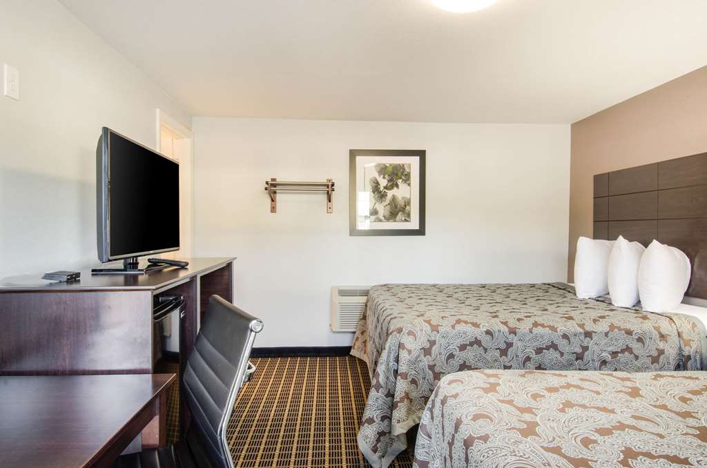 Rodeway Inn Middleboro Plymouth - photo 24