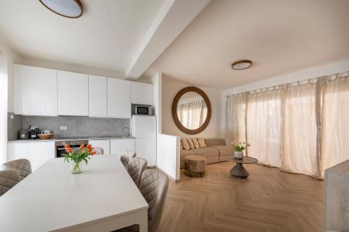 Residence Focus Palau new appartement — 4-Star Luxury Hotel in Palau, Italy