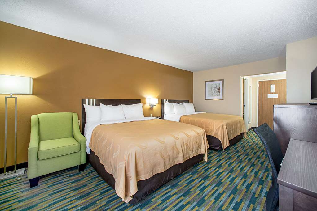 Quality Inn Near Six Flags St. Louis - photo 22