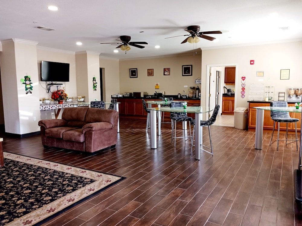 Yorktown Inn And Suites - photo 85