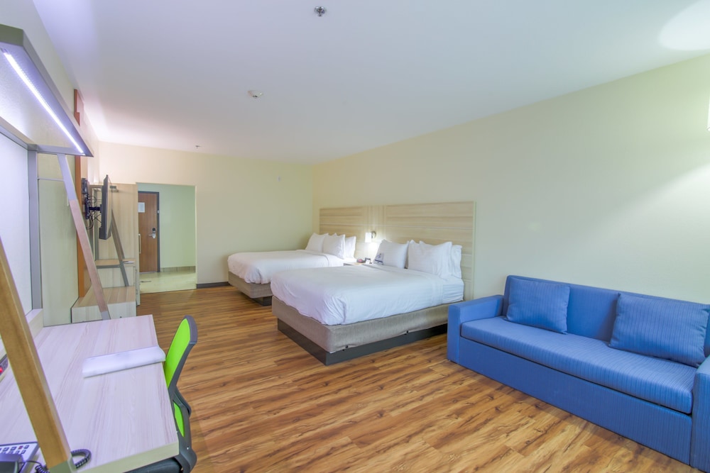 Holiday Inn Express & Suites Raymondville an IHG Hotel - photo 5