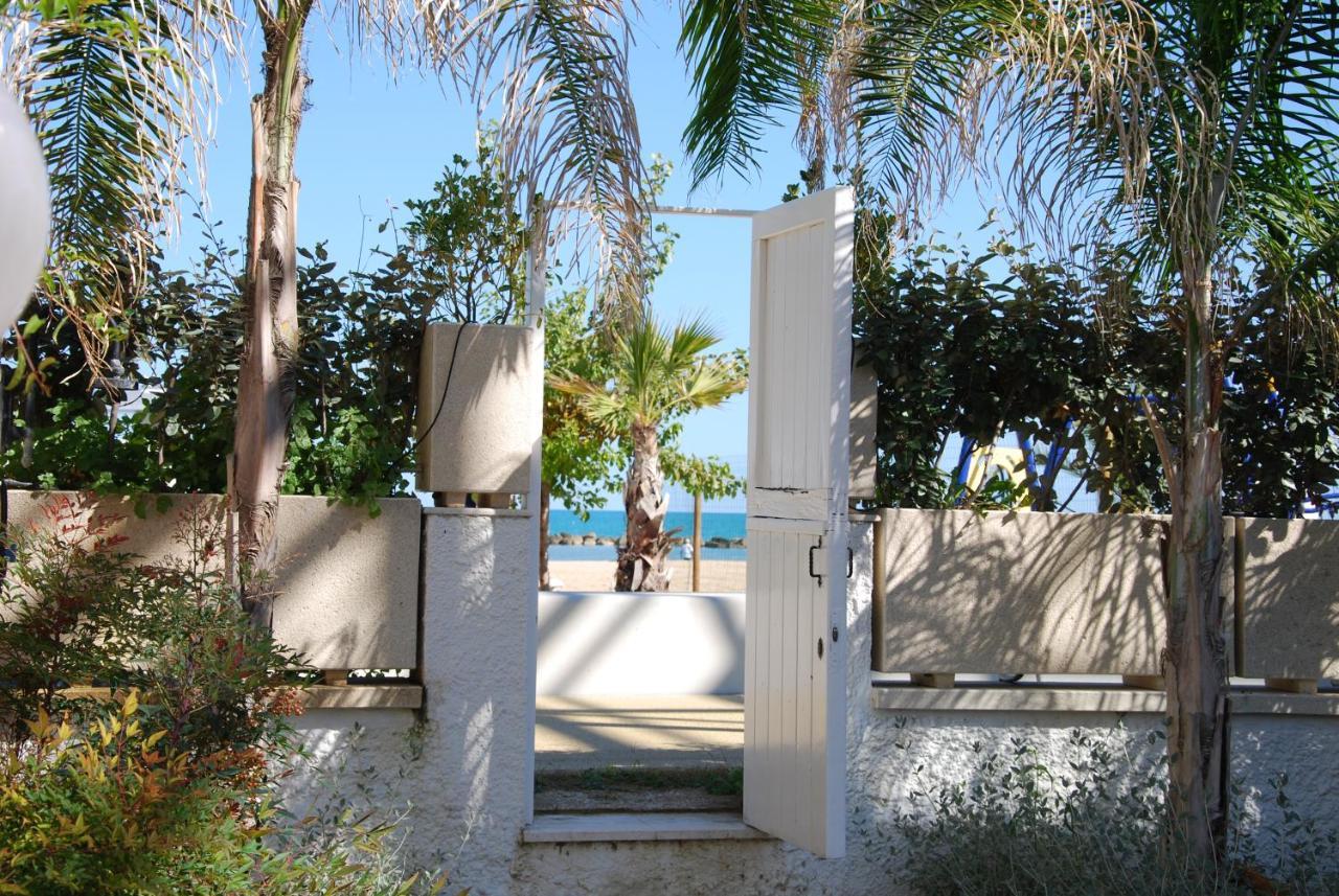 Villa Ada — 4-Star Luxury Hotel in Francavilla Al Mare, Italy