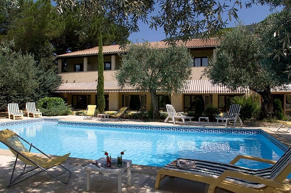 La Picholine - carbon neutral hotel in Nyons