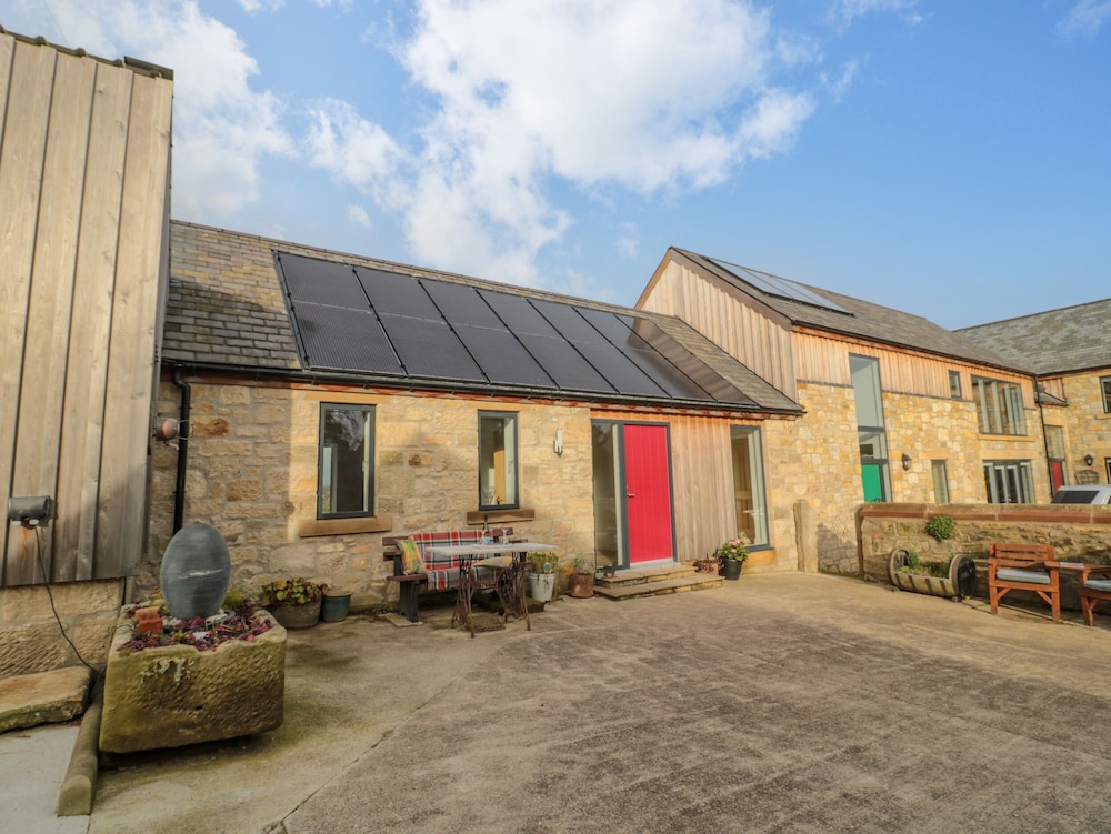 High Barns Cottage — 4-Star Luxury Hotel in Morpeth, United Kingdom