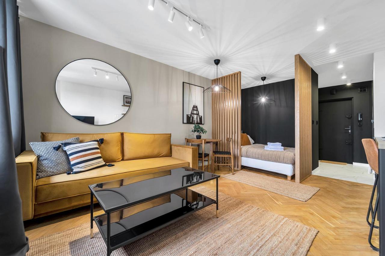 Park Sady Żoliborskie Modern Apartment by BookingHost — 4-Star Luxury Hotel in Warsaw, Poland