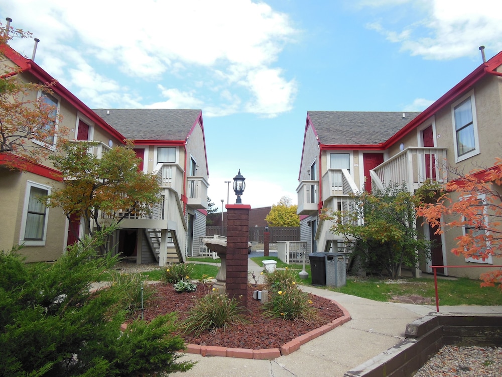 Affordable Suites of America Grand Rapids - photo 34